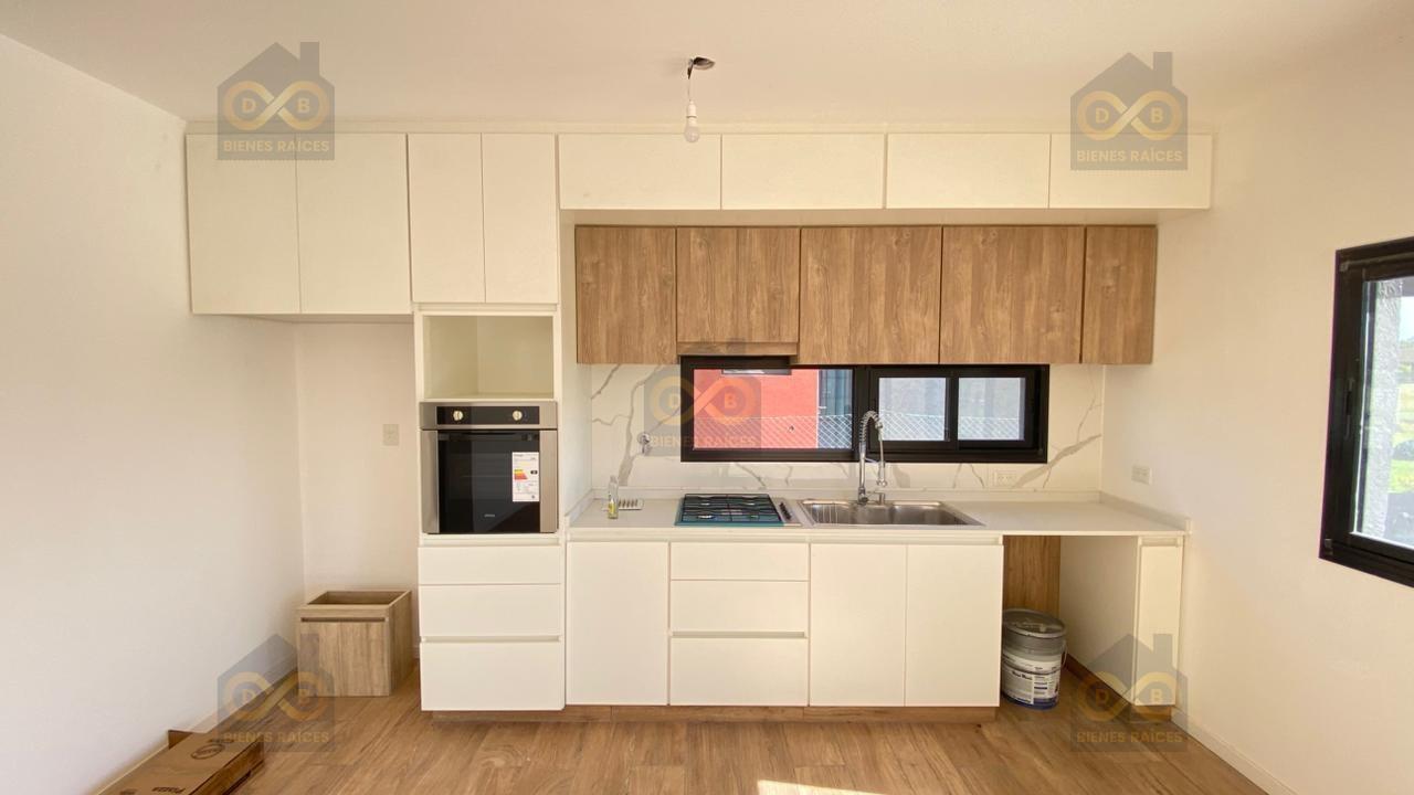Foto de Casa en Venta en Santa Lucia, Pilar del Este, Pilar, imagen 2