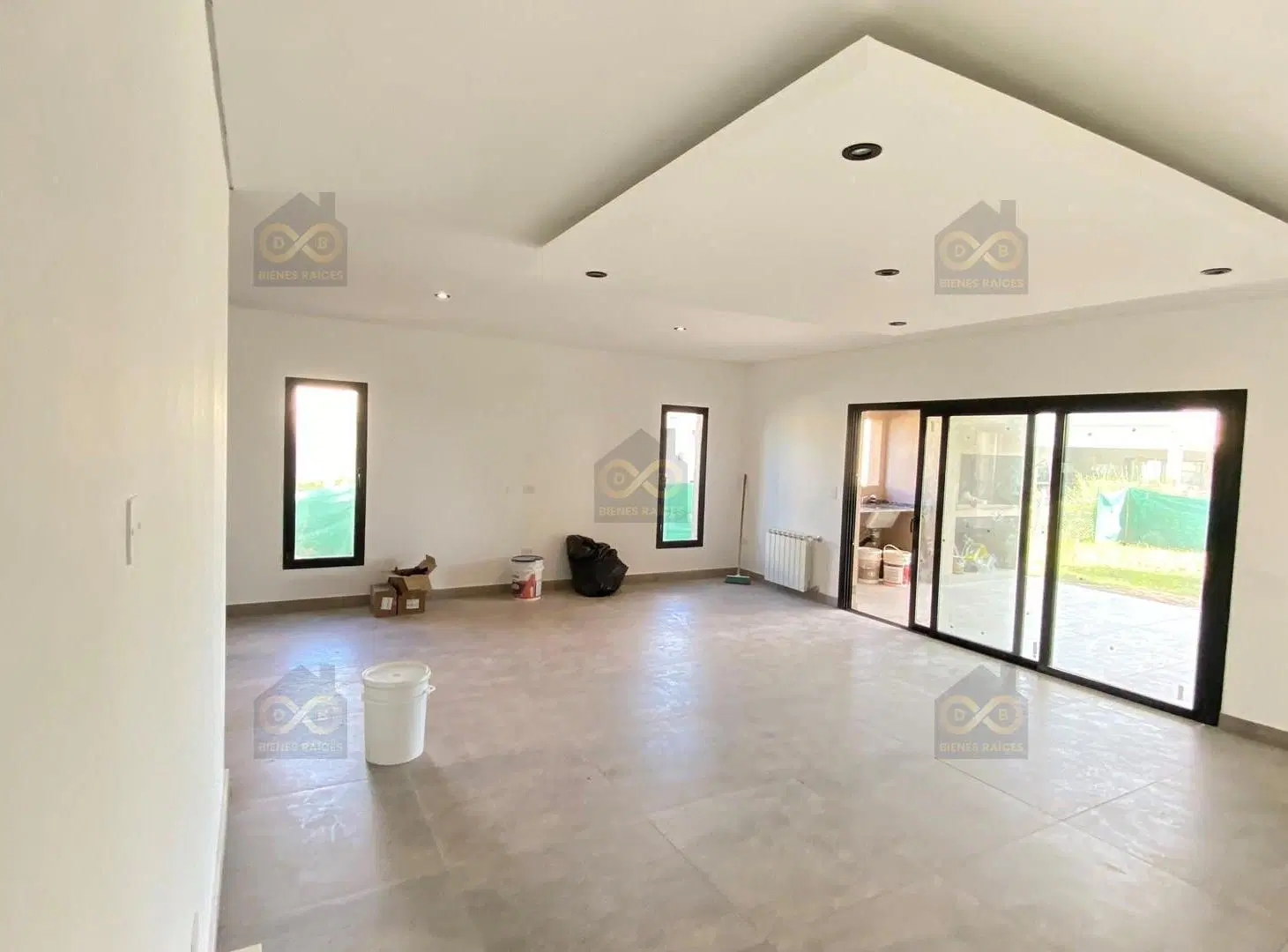 Casa  en Venta en Santa Lucia, Pilar del Este, Pilar 2