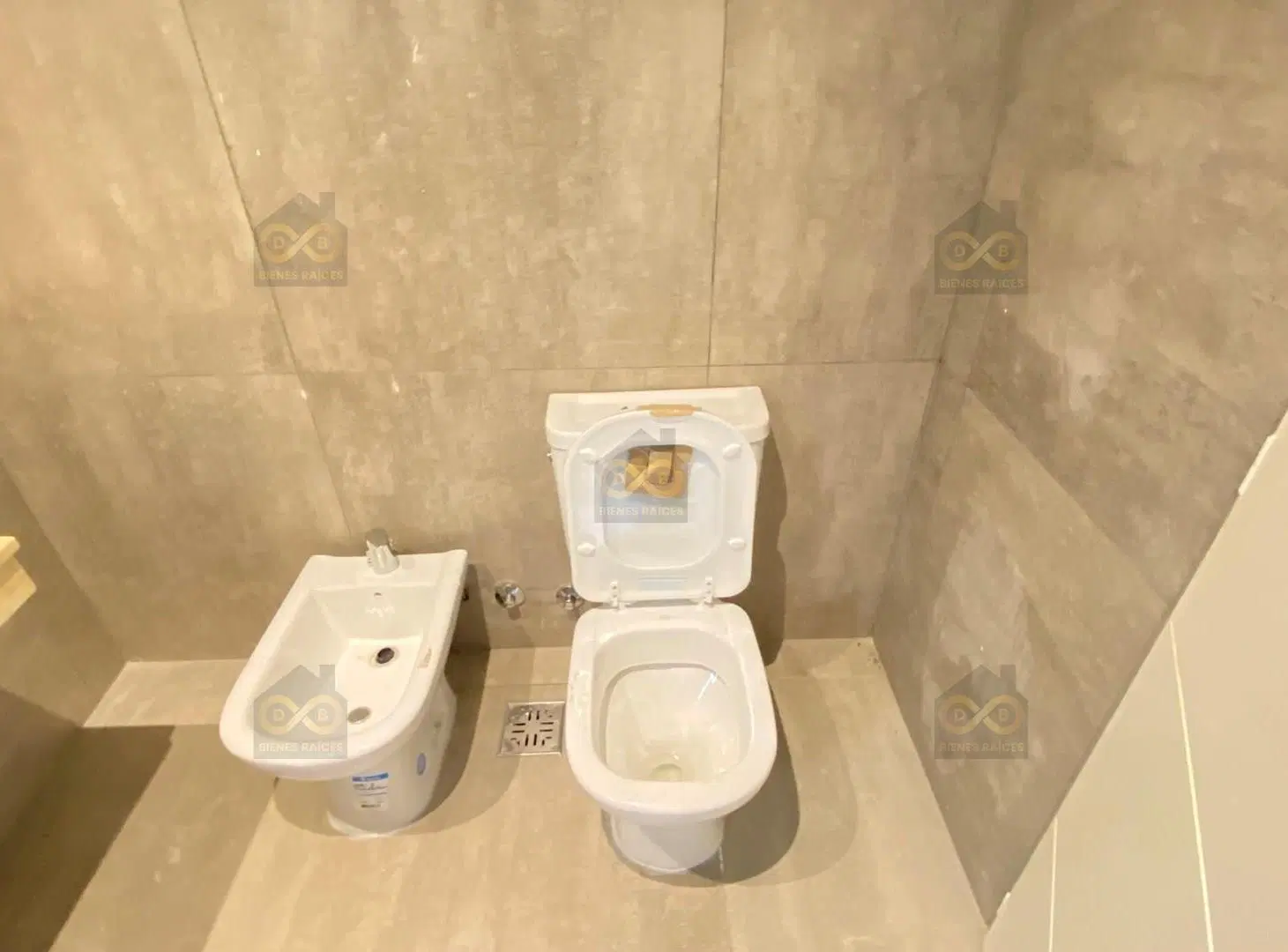 Casa  en Venta en Santa Lucia, Pilar del Este, Pilar 8
