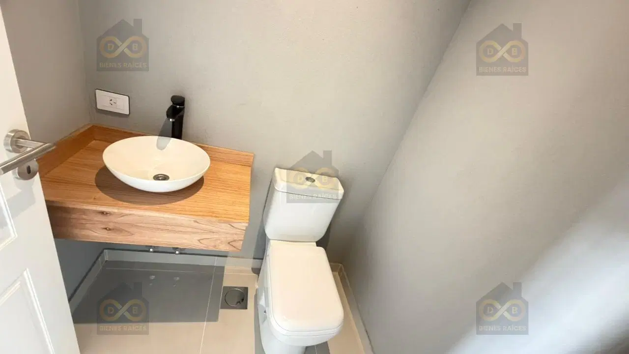 Casa  en Venta en Santa Elisa, Pilar del Este, Pilar 5
