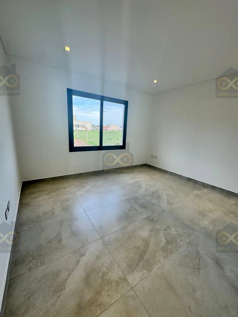 Casa  en Venta en Santa Elisa, Pilar del Este, Pilar 5