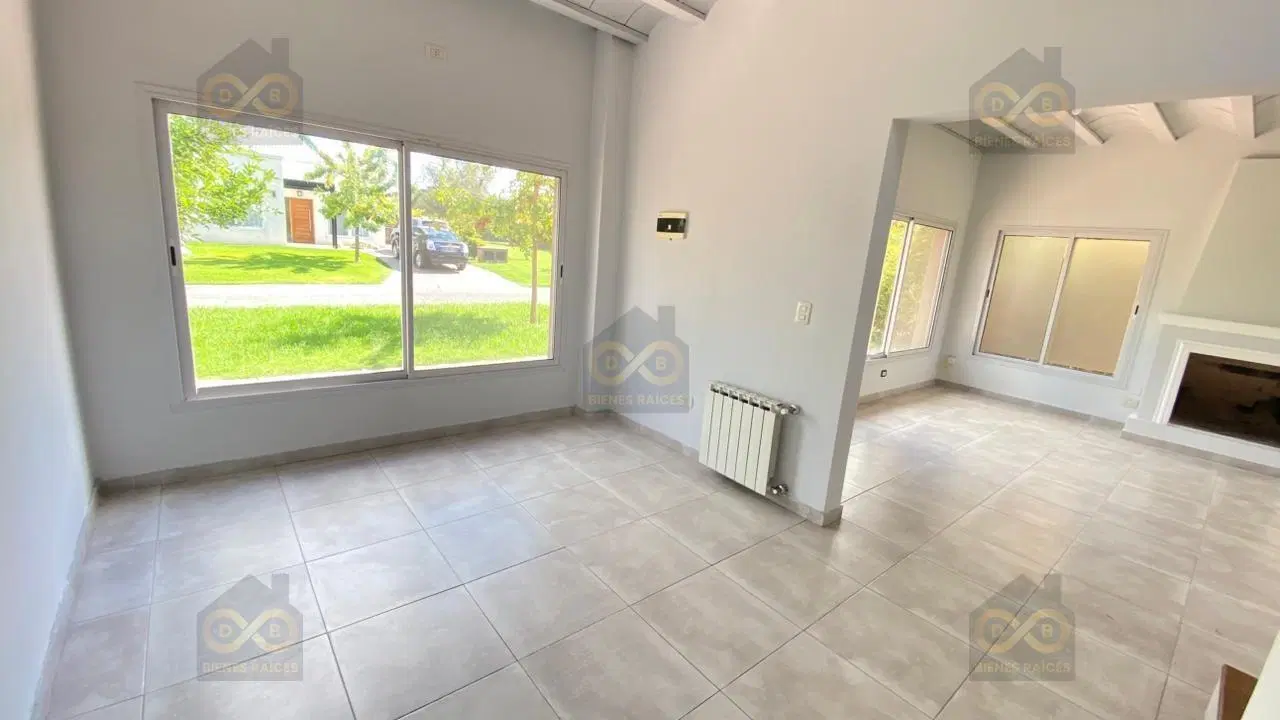 Casa  en Venta en San Ramiro, Pilar del Este, Pilar 3