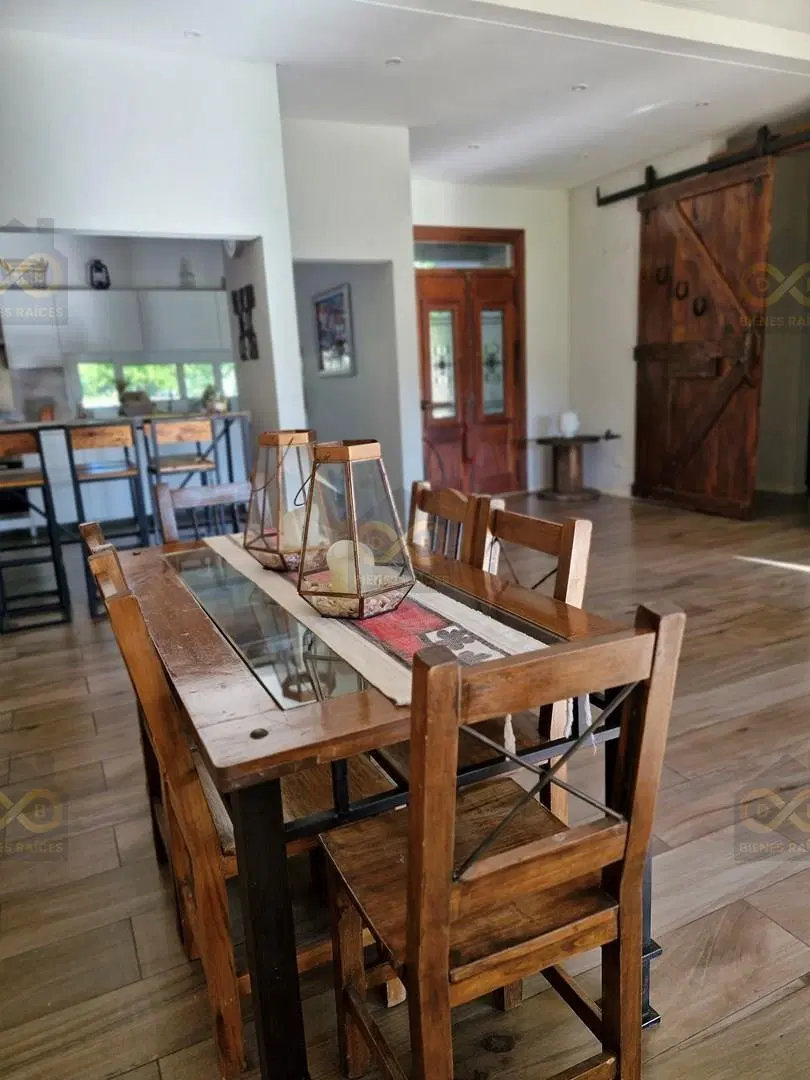 Casa  en Alquiler en Los Jazmines, Pilar del Este, Pilar 5