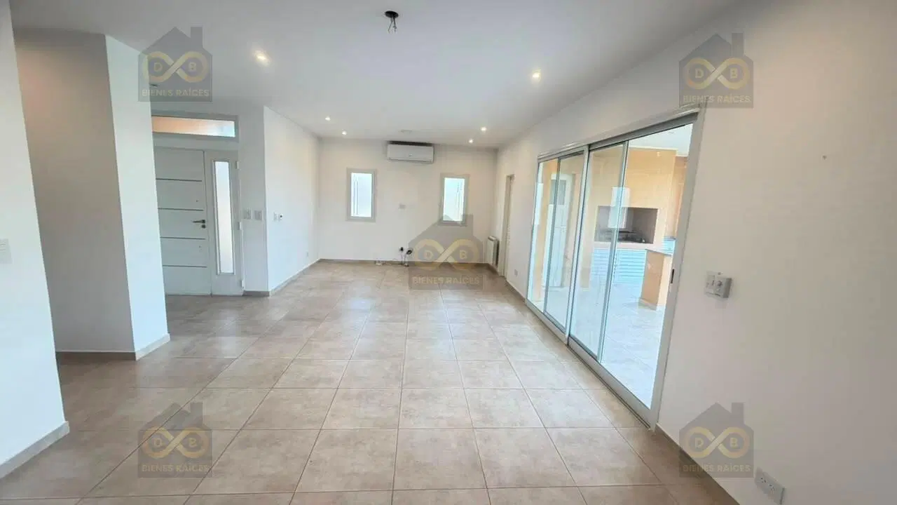 Casa  en Venta en San Ramiro, Pilar del Este, Pilar 8