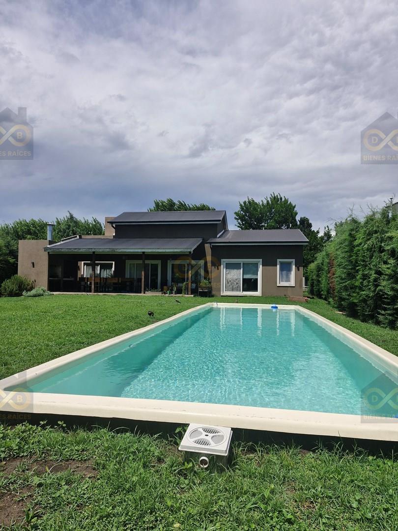 Foto de Casa en Venta en Los Jazmines, Pilar del Este, Pilar, imagen 1