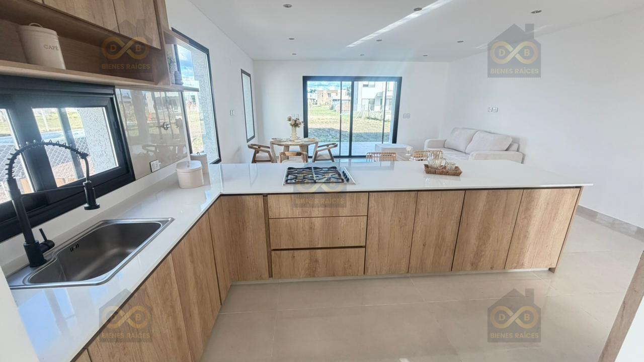 Foto de Casa en Venta en Santa Elisa, Pilar del Este, Pilar, imagen 2