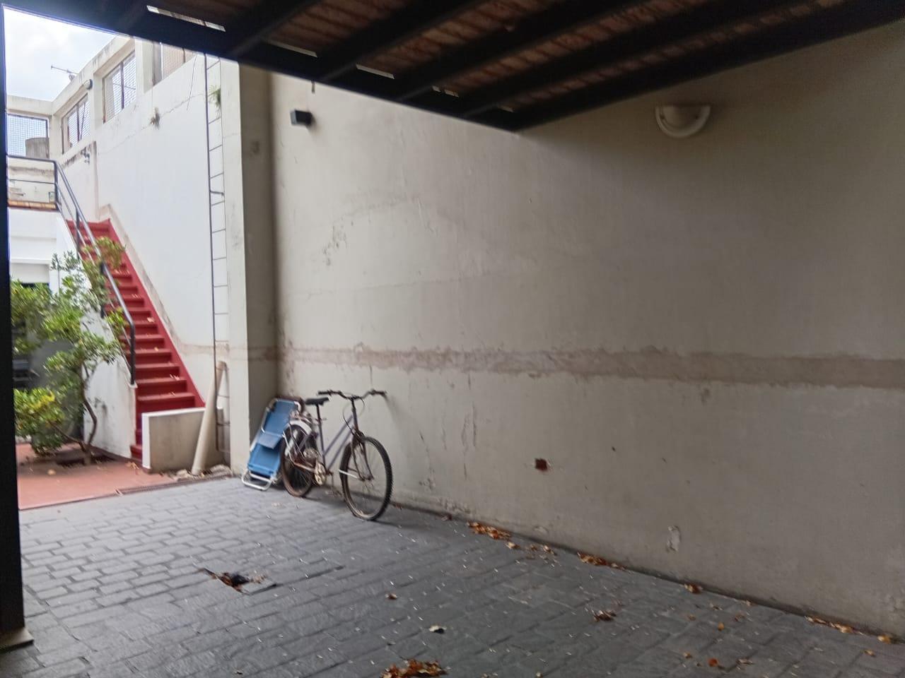 Casa en venta en la zona de plaza malvinas 53 esquina 17 la plata