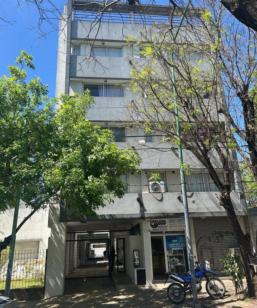 Foto de Edificio multifuncional en venta – 27 monoambientes, locales y cocheras, imagen 1