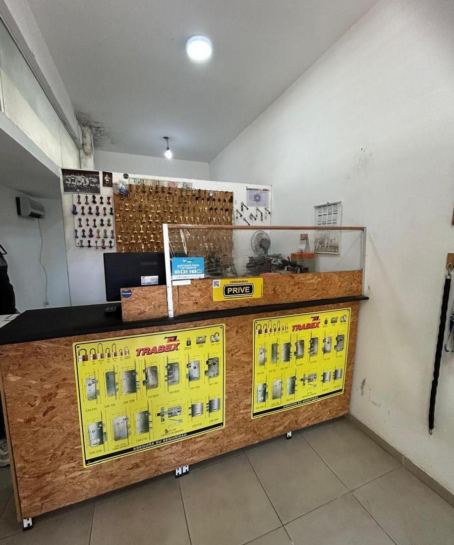 Foto de Edificio multifuncional en venta – 27 monoambientes, locales y cocheras, imagen 4