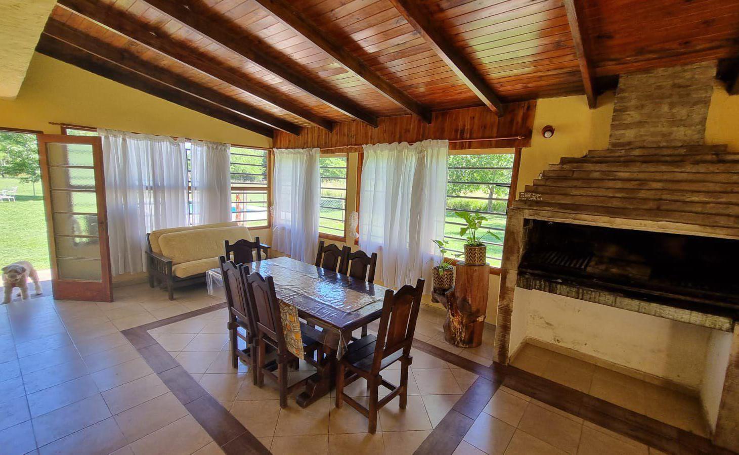 Casa quinta dos dormitorios La Plata Abasto