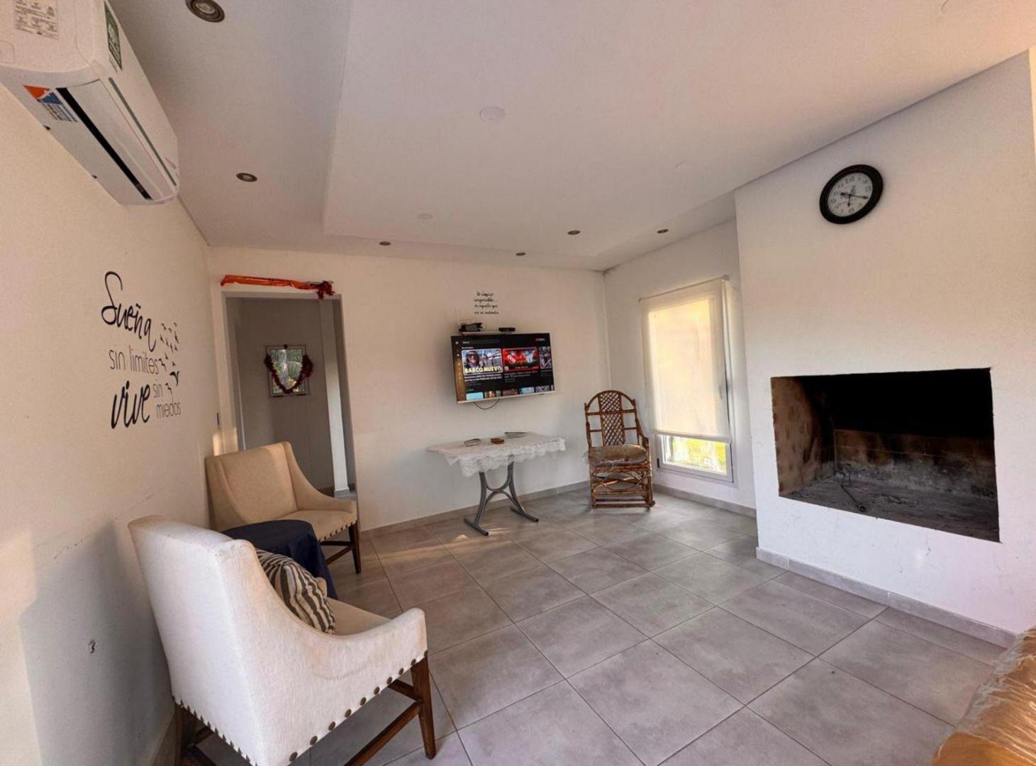 Foto de Casa tres dormitorios Barrio Malvinas Brandsen la plata, imagen 3