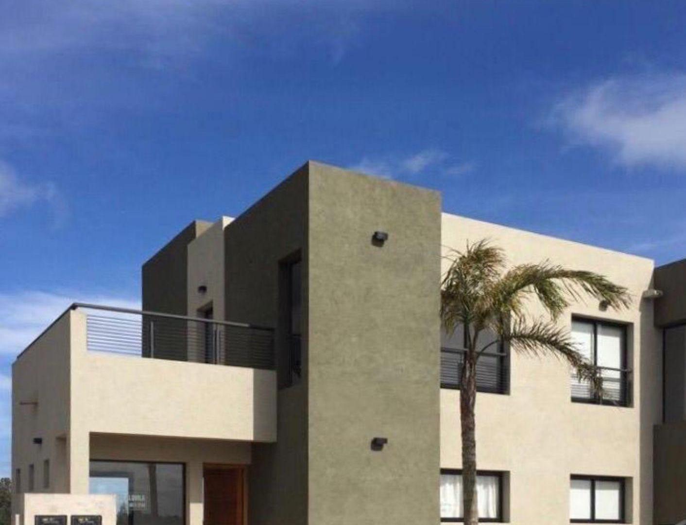 Casa dos dormitorios en barrio la fautina brandsen