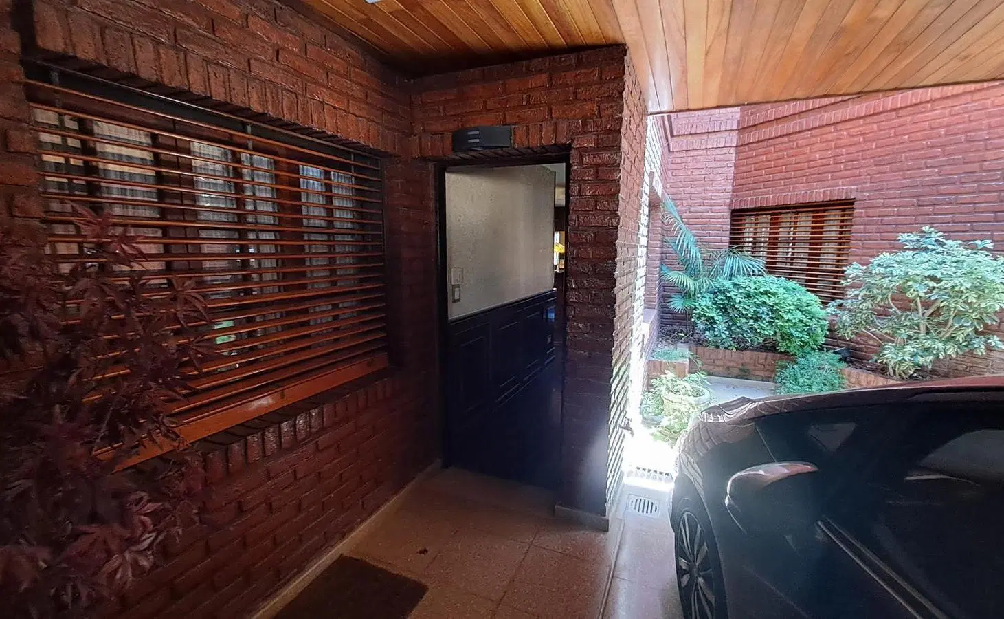 Casa en Venta de 3 dormitorios parque y quincho en la plata 4