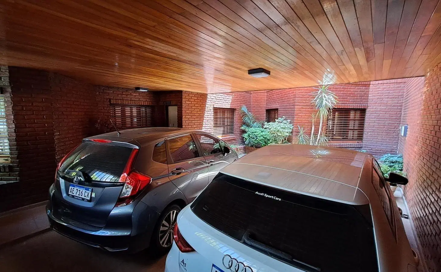 Casa en Venta de 3 dormitorios parque y quincho en la plata 3