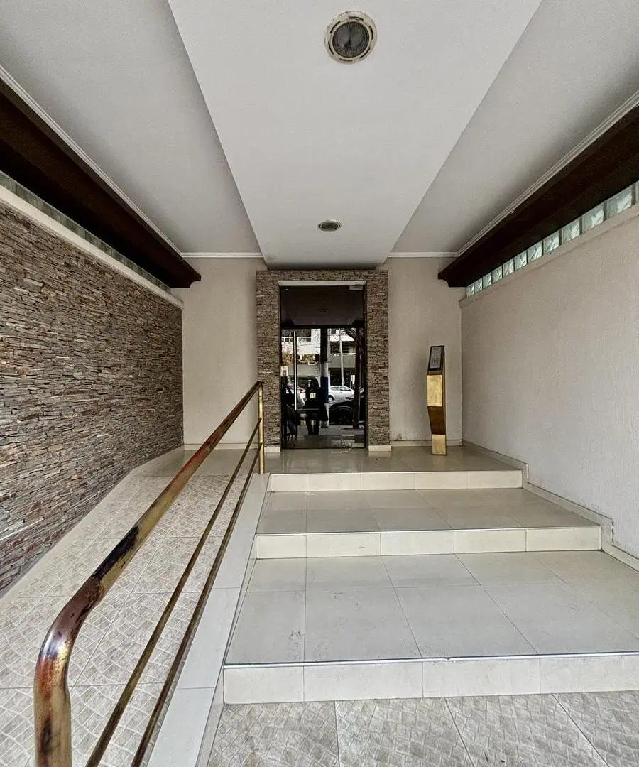Departamento en alquiler un dormitorio con cochera 2