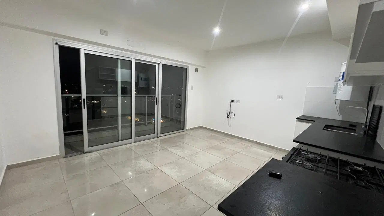 Departamento en alquiler de 1 dormitorio en La Plata. 2