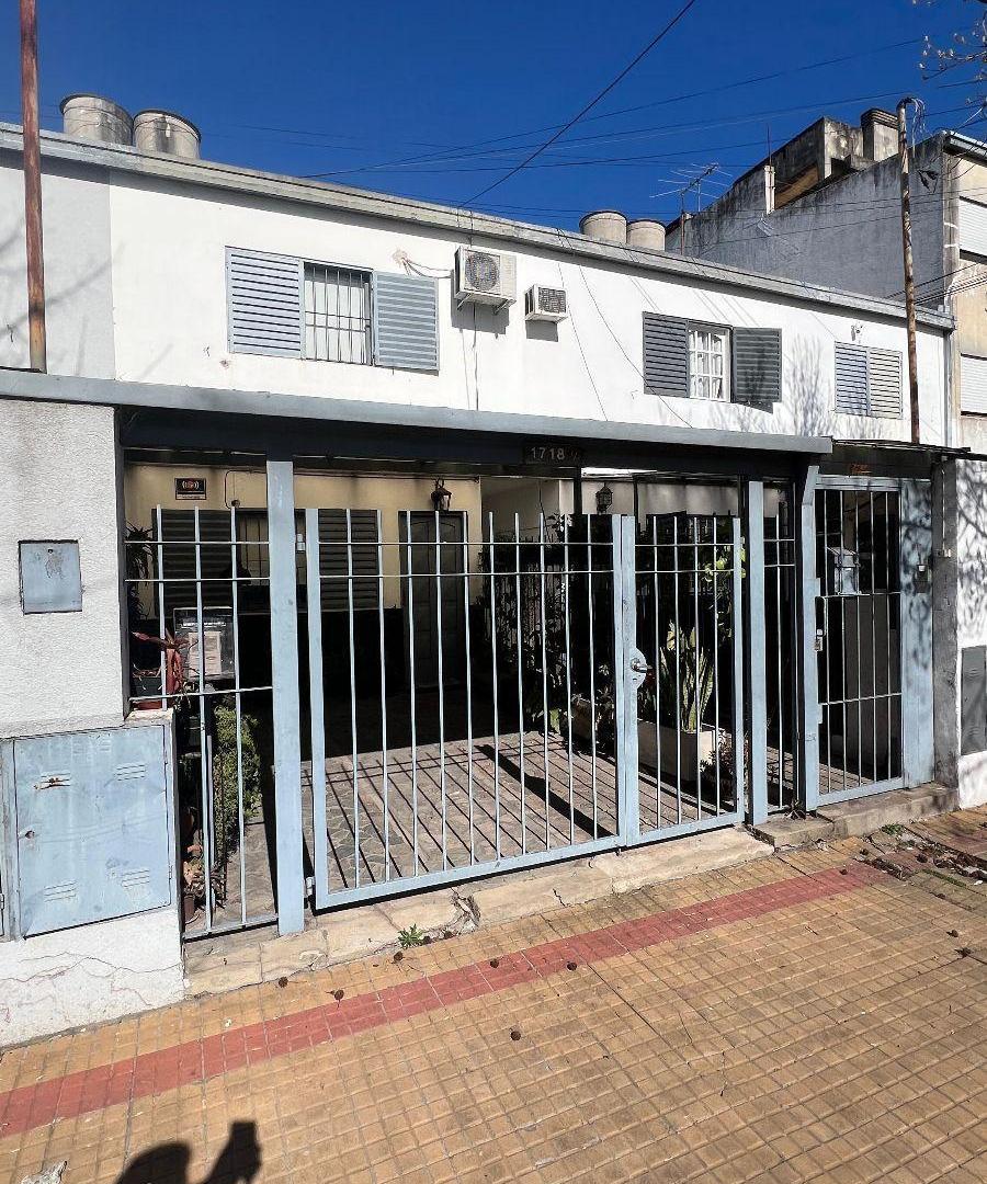 Duplex en Venta 2 dormitorios Calle 68 entre 29 y 30