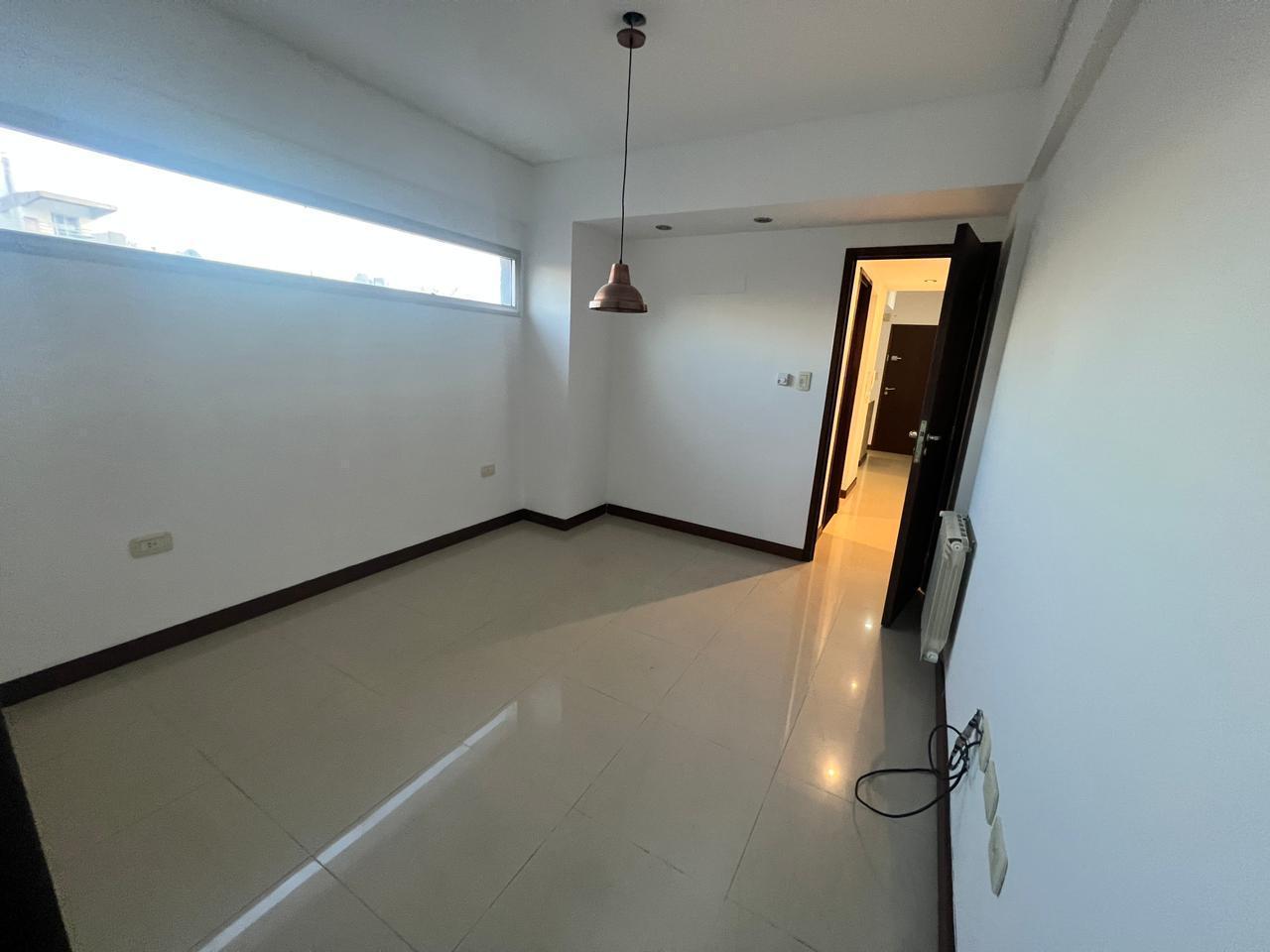 Foto de Departamento de 1 dormitorio en Alquiler en Calle 9 e/ 32 y 33 la plata, imagen 3