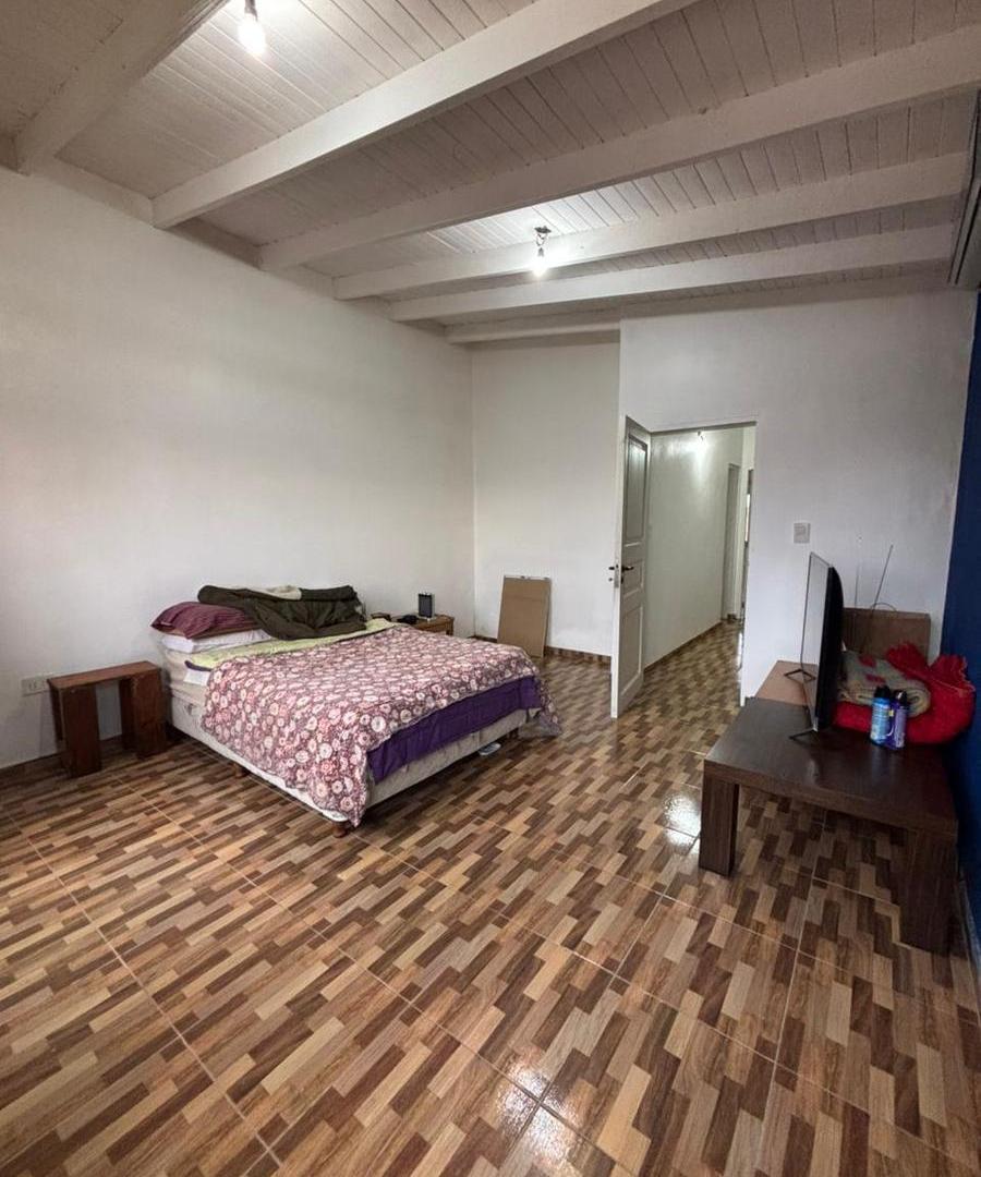 Foto de Casa en venta en Los Hornos - 3 ambientes, imagen 3