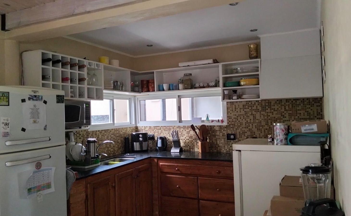 Foto de Casa 9 e 654 y 655 7 AMBIENTES CON PILETA EN SICARDI, LA PLATA, imagen 4