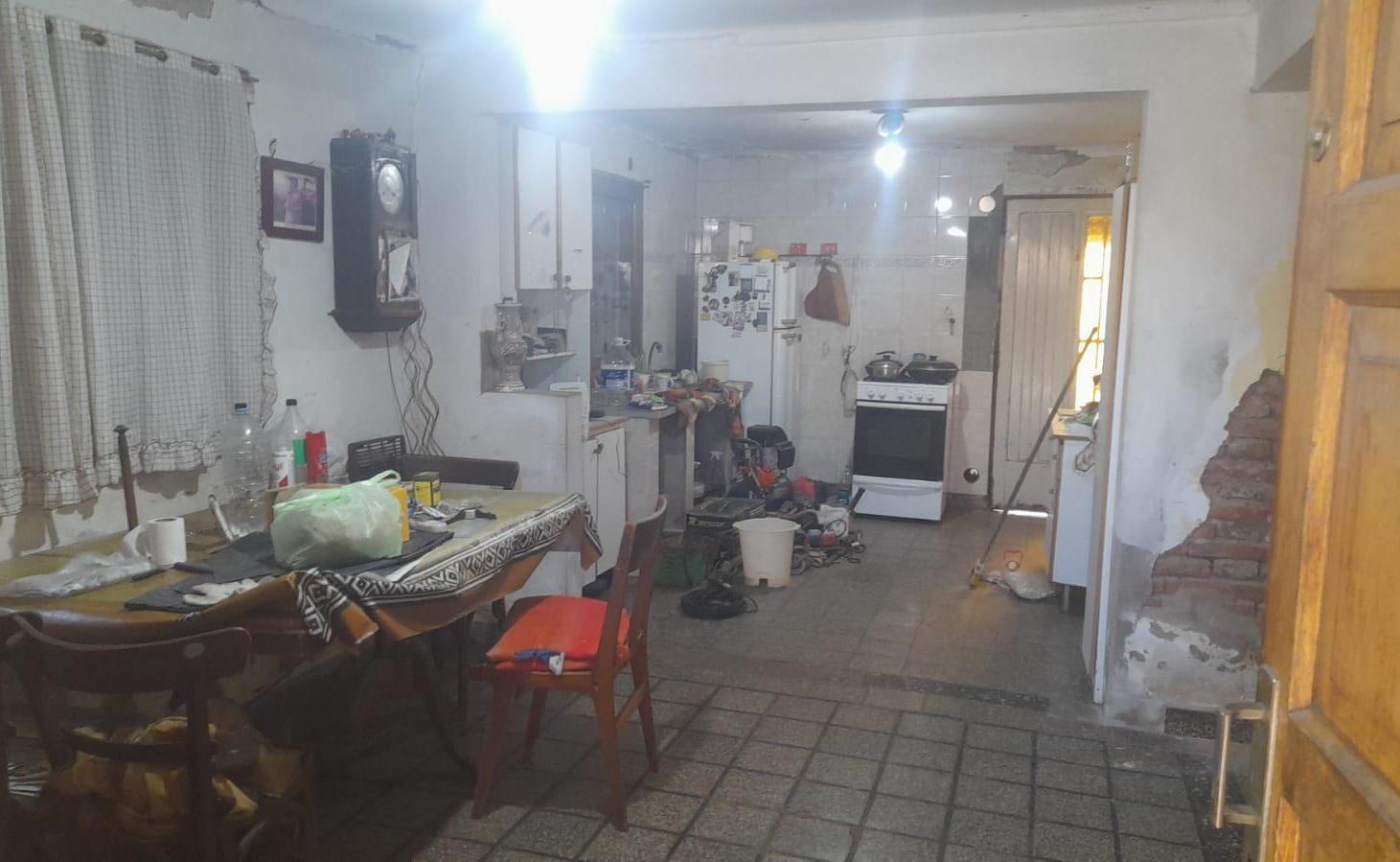 Foto de Terreno en 149 / 45 y 46 con casa a Refaccionar/Reciclar sobre 10 x 60, imagen 1