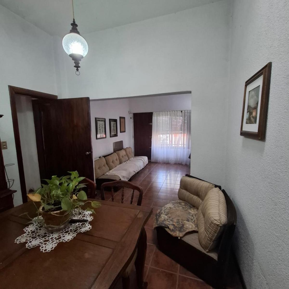 Casa 3 Amb con Galpon 5