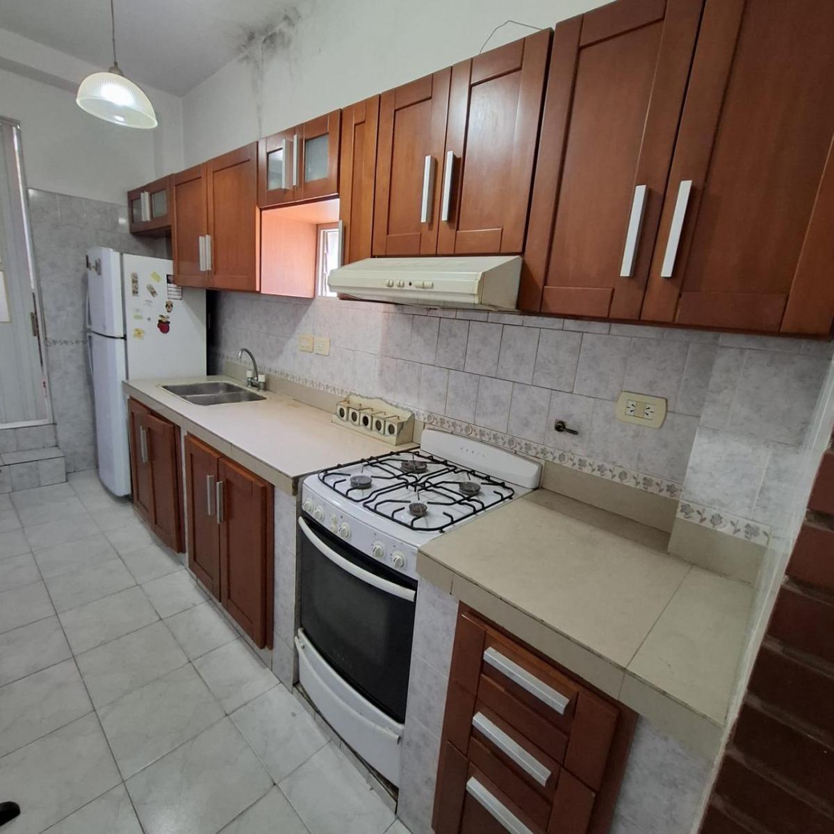Dpto 3 Amb 1er Piso con Patio y Terraza 3