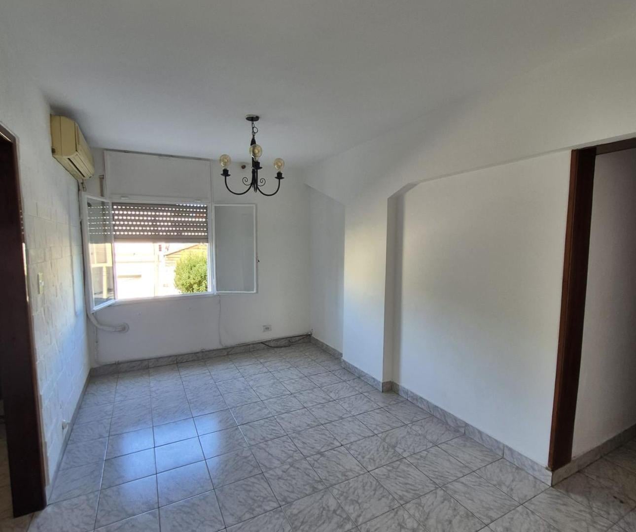 DEPARTAMENTO 4 AMB 1ER PISO