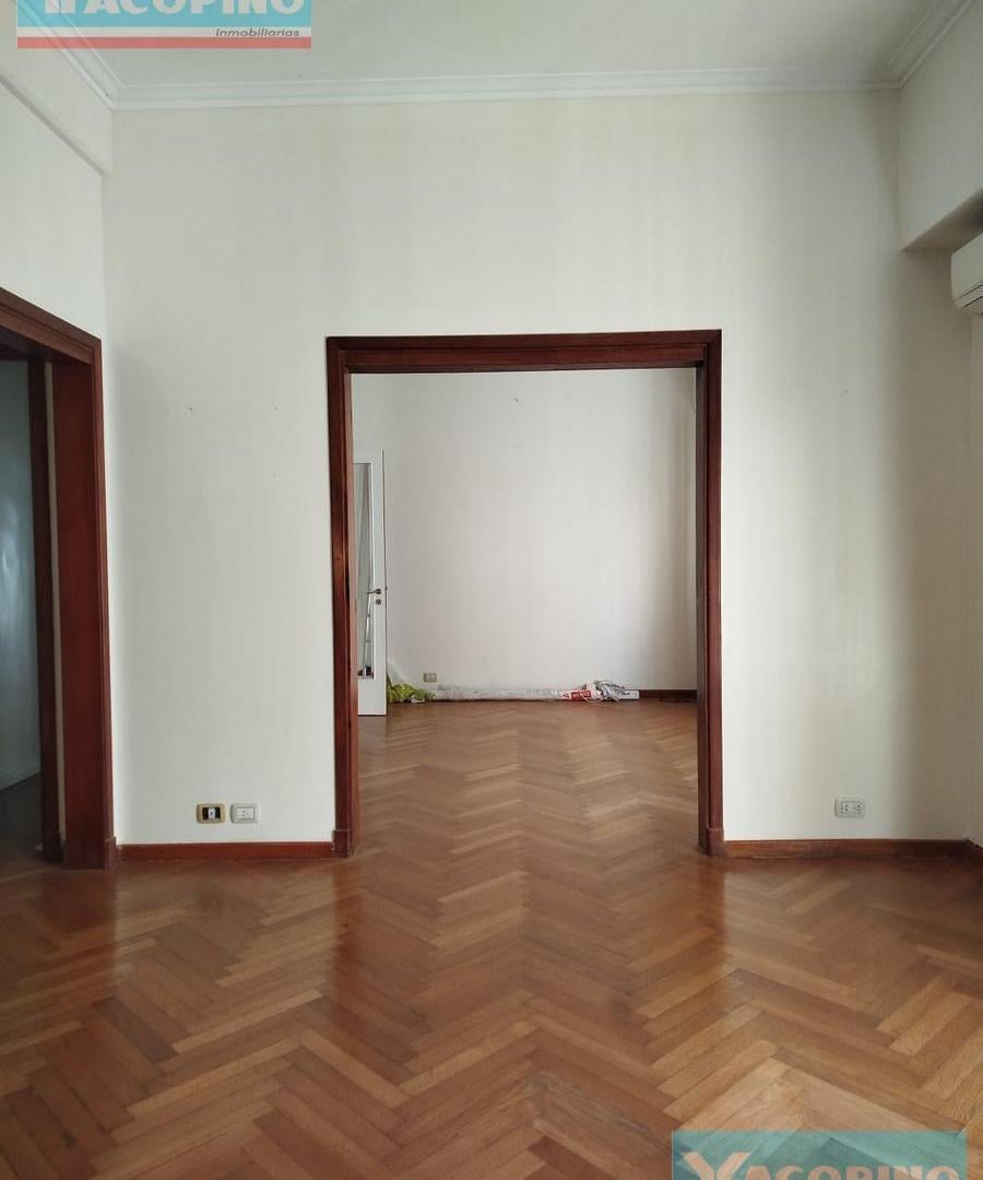 Foto de Alquiler Hermoso Depto amplio de 3 ambientes en Recoleta!, imagen 3