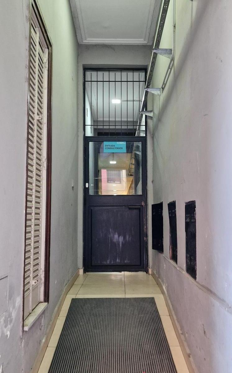 Casa Tipo PH Interna a Reciclar en Pleno Barrio Norte, 200 M²! 3