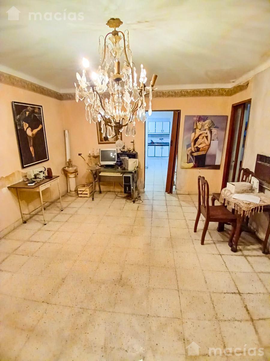 Casa Tipo PH Interna a Reciclar en Pleno Barrio Norte, 200 M²! 2