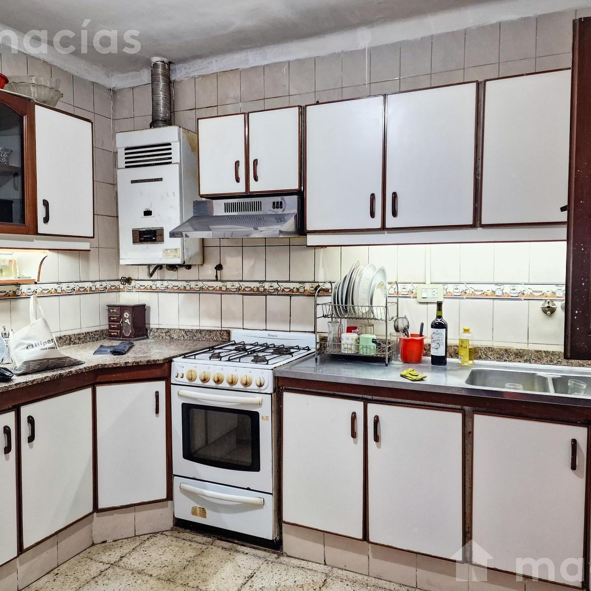 Casa Tipo PH Interna a Reciclar en Pleno Barrio Norte, 200 M²! 1
