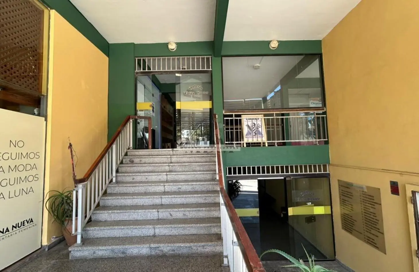Local en venta con vista a la calle - Galeria Taxco Center 2