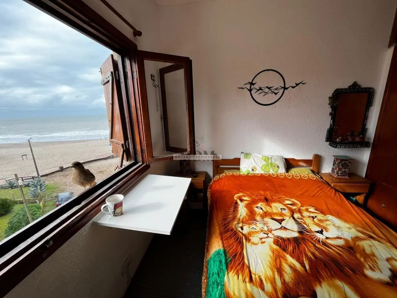 Hermoso departamento de 3 ambientes con vista al mar 4