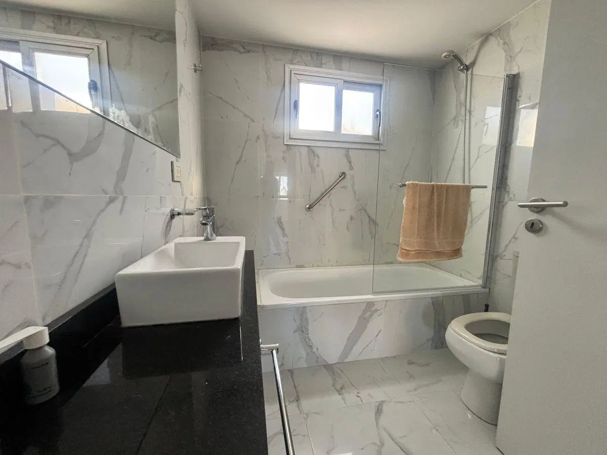 Único Triplex nuevo con gran terraza en Recoleta 5