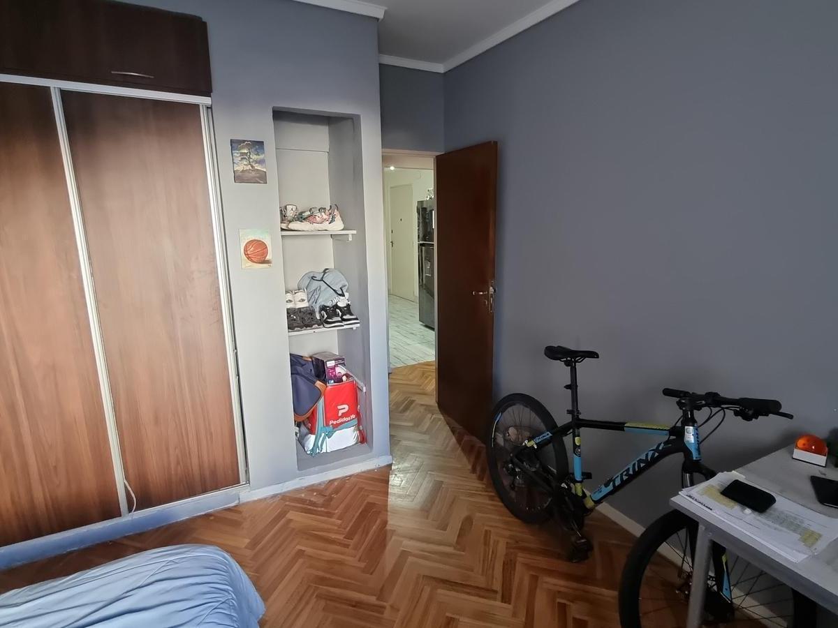 Venta Departamento 5 Ambientes con Balcón Corrido Permuta 2