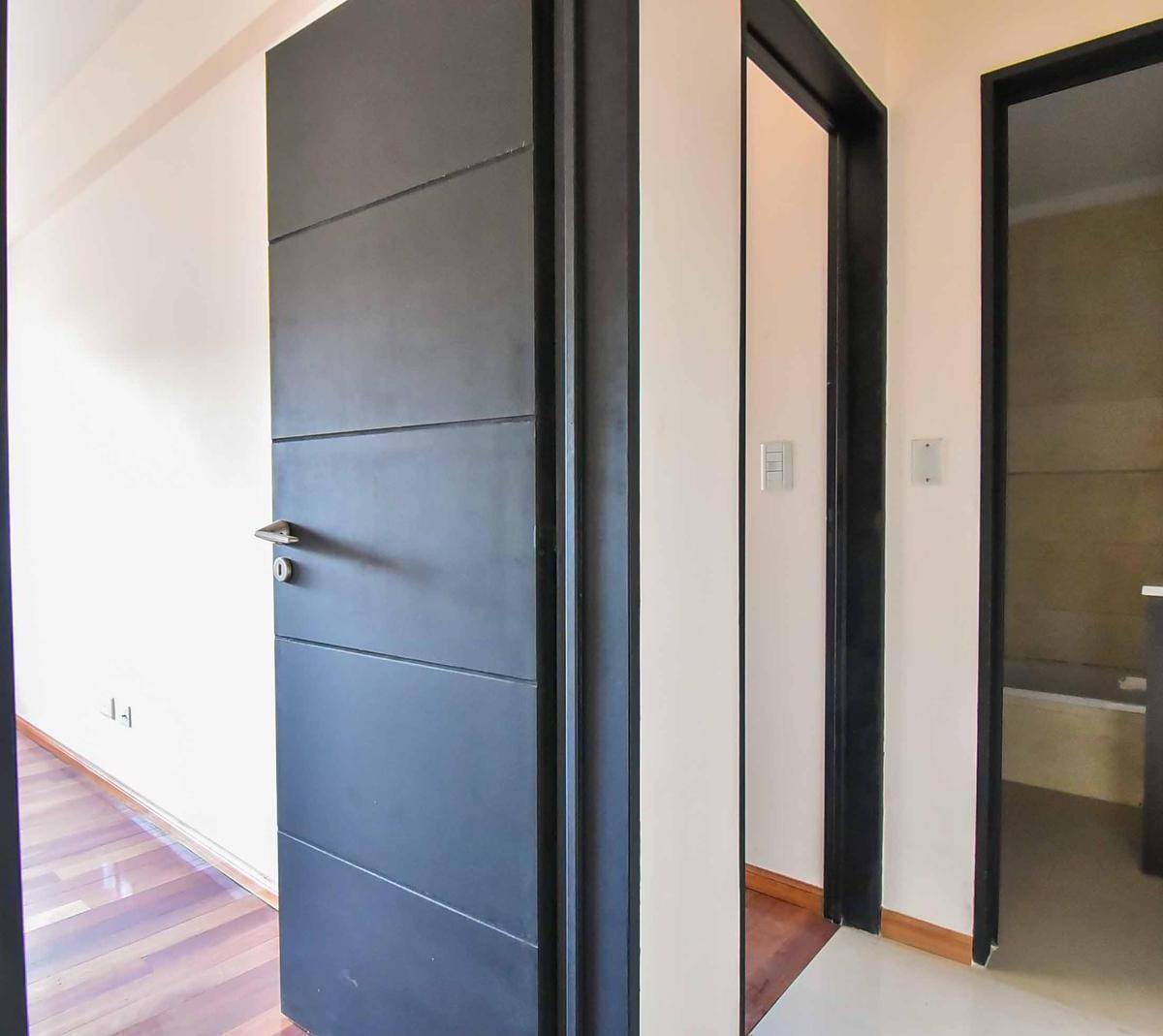 Departamento - S. Martin - Venta - 3 Ambientes - Oportunidad - Luminoso - San Martin - Permuta - Apto 2