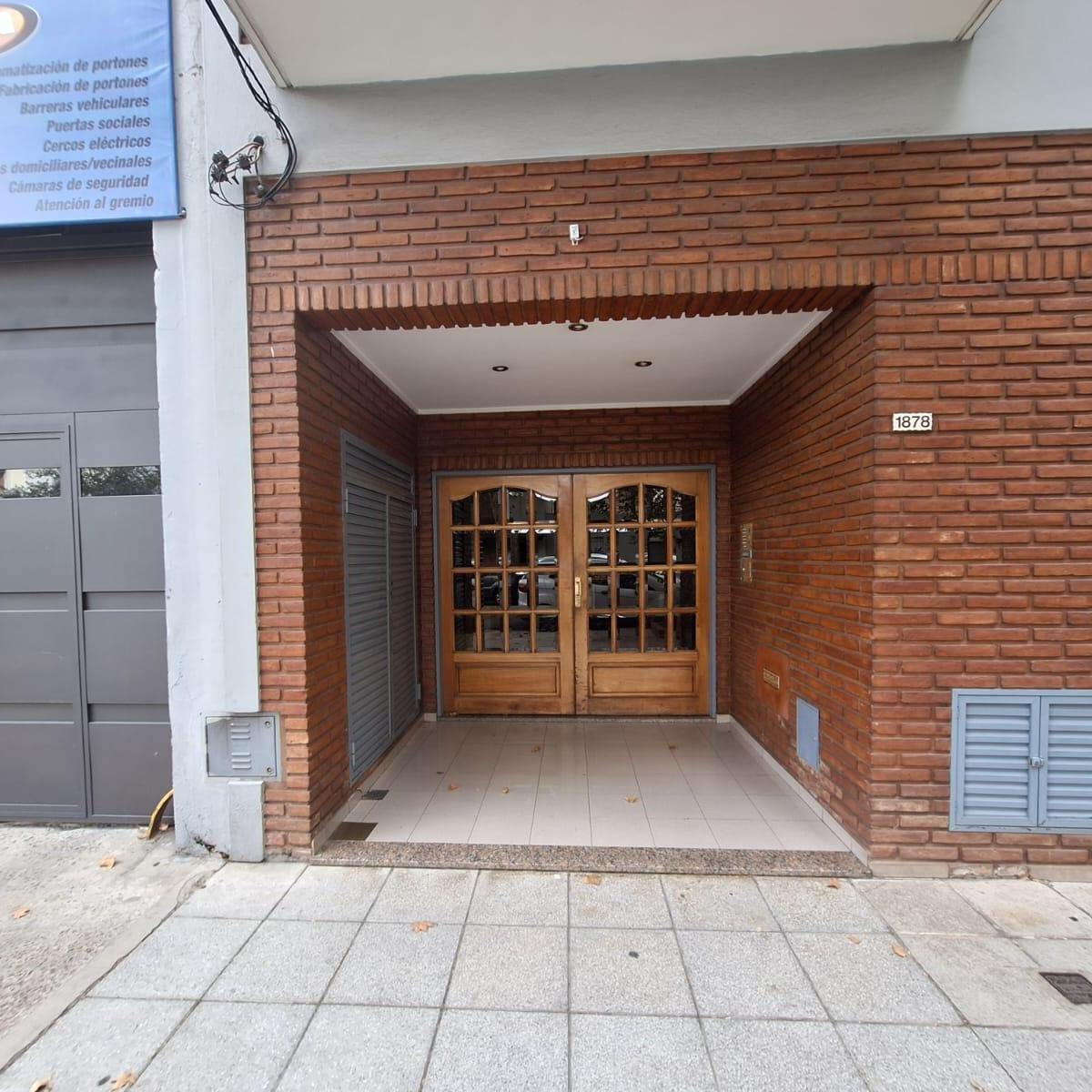Venta Departamento 2 Ambientes en Monte Castro 2