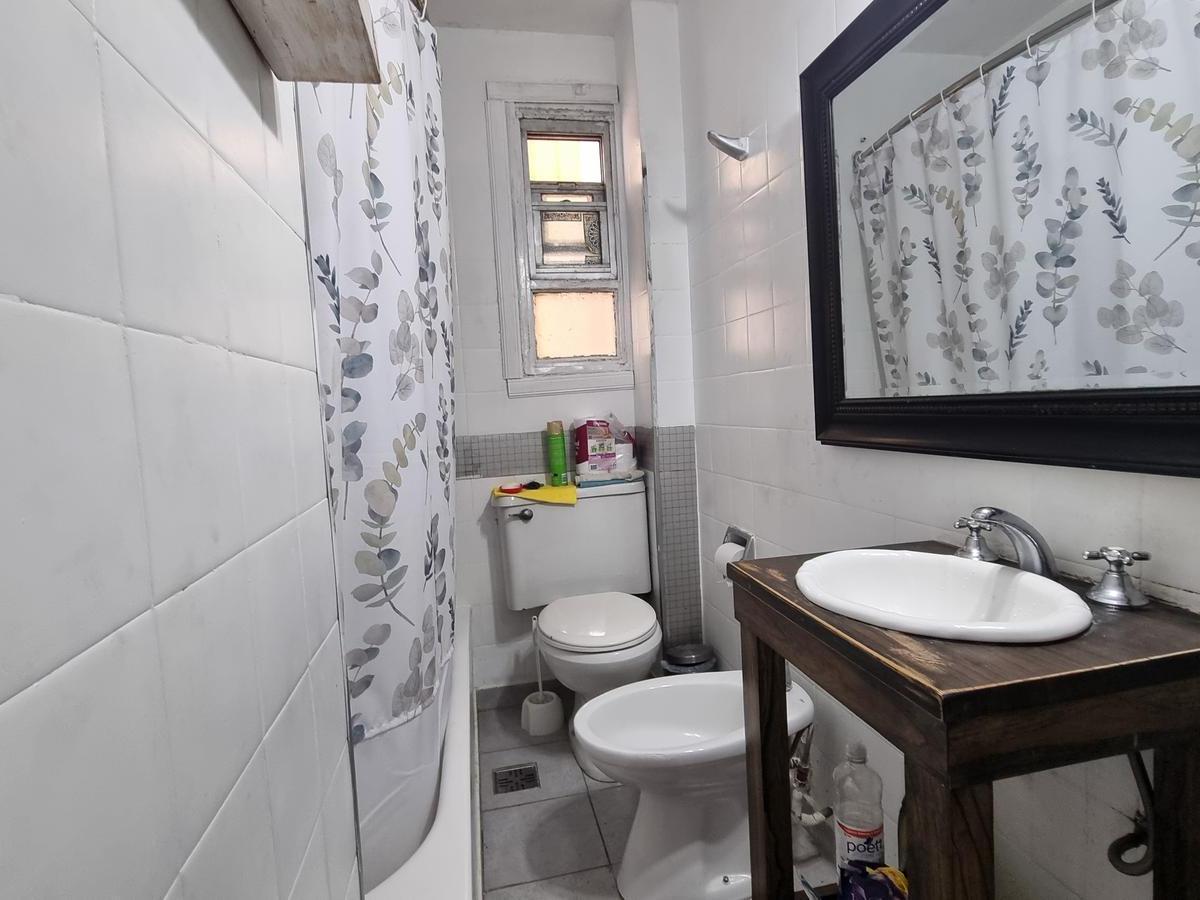 Venta Departamento 5 Ambientes con Balcon y Cochera Ubicado en Belgrano Permuta 2