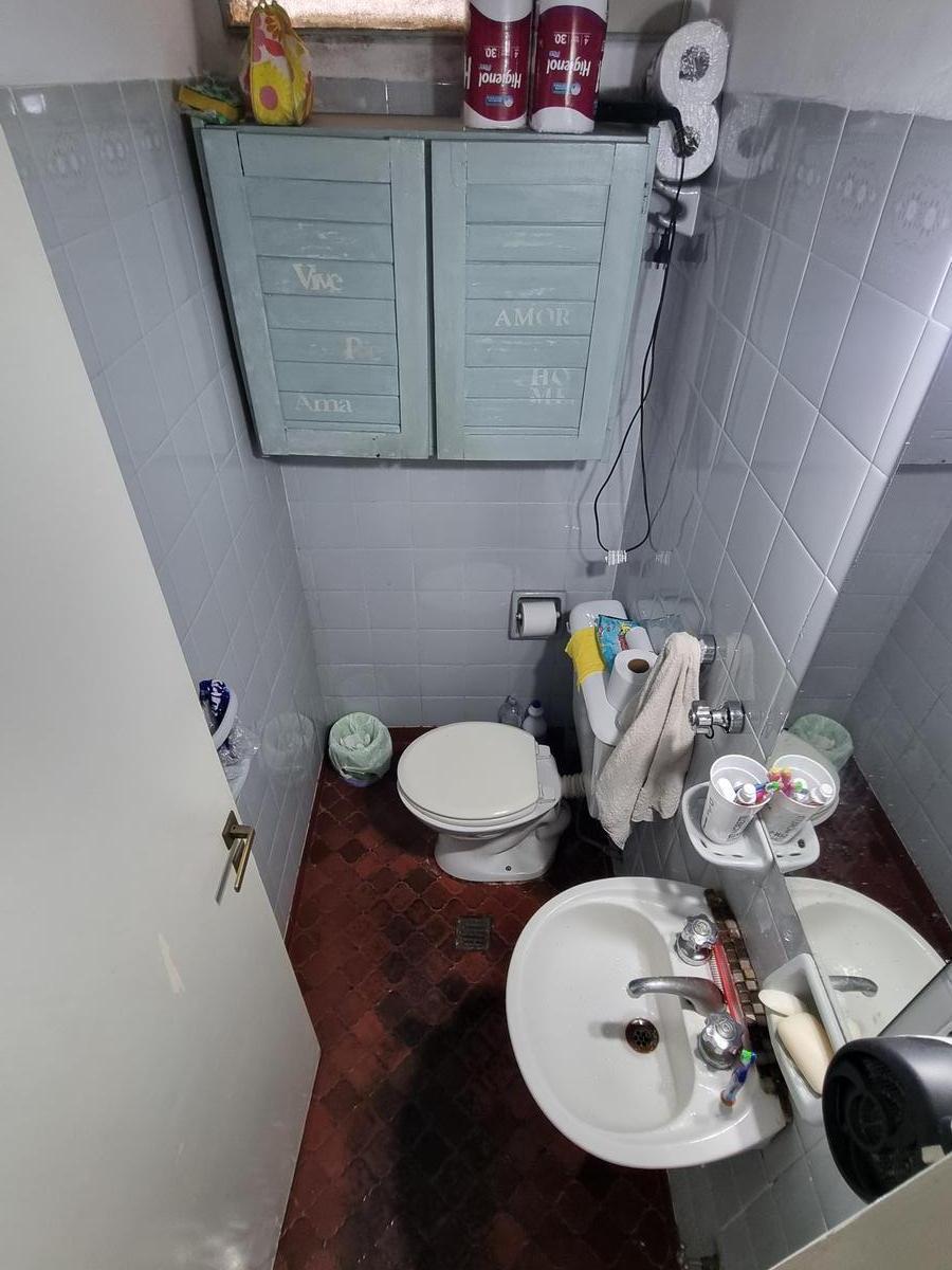 Venta Departamento 5 Ambientes con Balcon y Cochera Ubicado en Belgrano Permuta 2