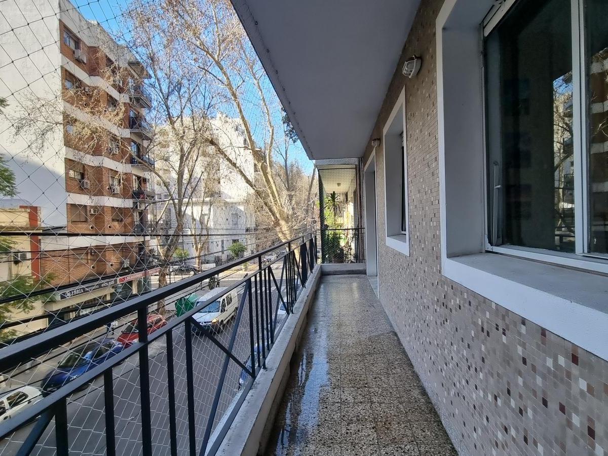 Venta Departamento 5 Ambientes con Balcón Corrido Permuta 4