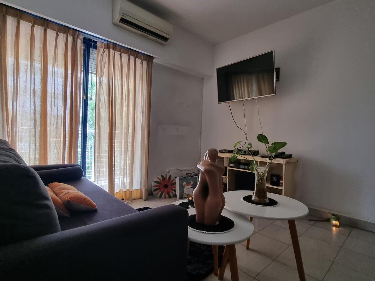 Venta Departamento de 4 Ambientes Luminoso E Impecable 2