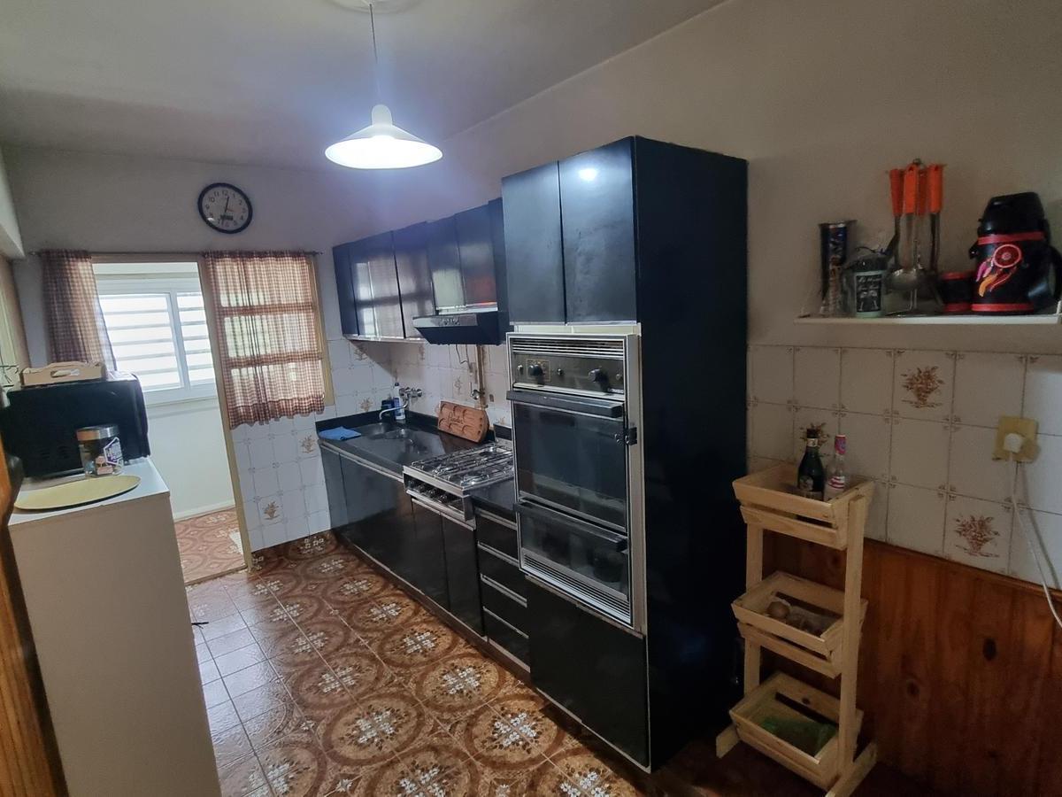 Venta Departamento de 4 Ambientes Luminoso E Impecable 2