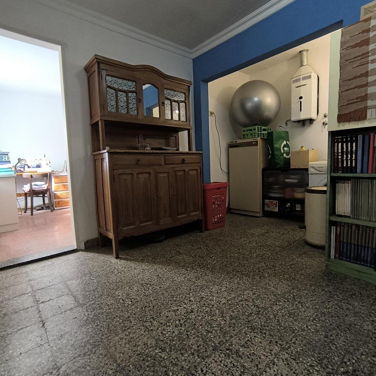 Venta/casa/5 - Amb/soldati/terraza/patio/cochera/permuta 4