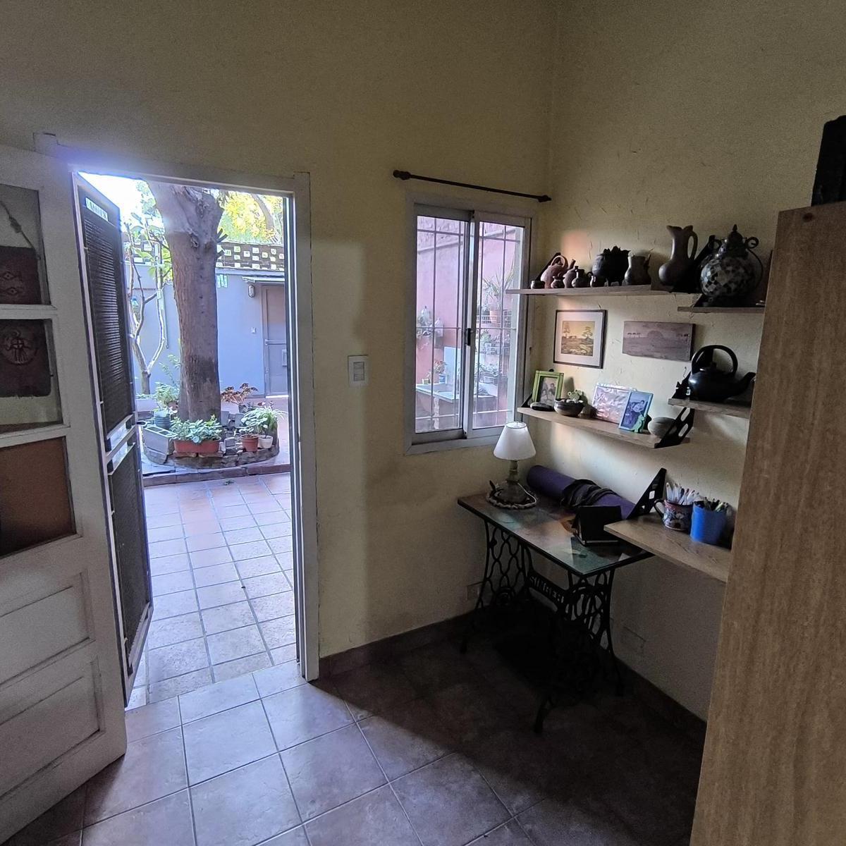 Venta/casa/5 - Amb/soldati/terraza/patio/cochera/permuta 1