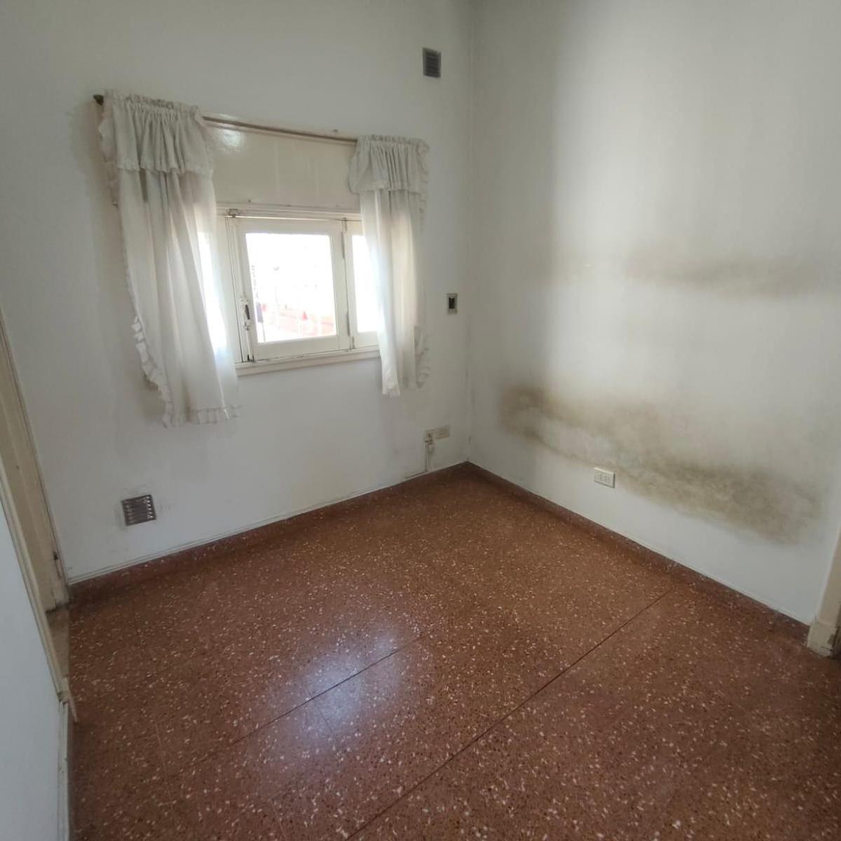 Venta/casa/6 Amb/lote Propio/pompeya/permuta 2
