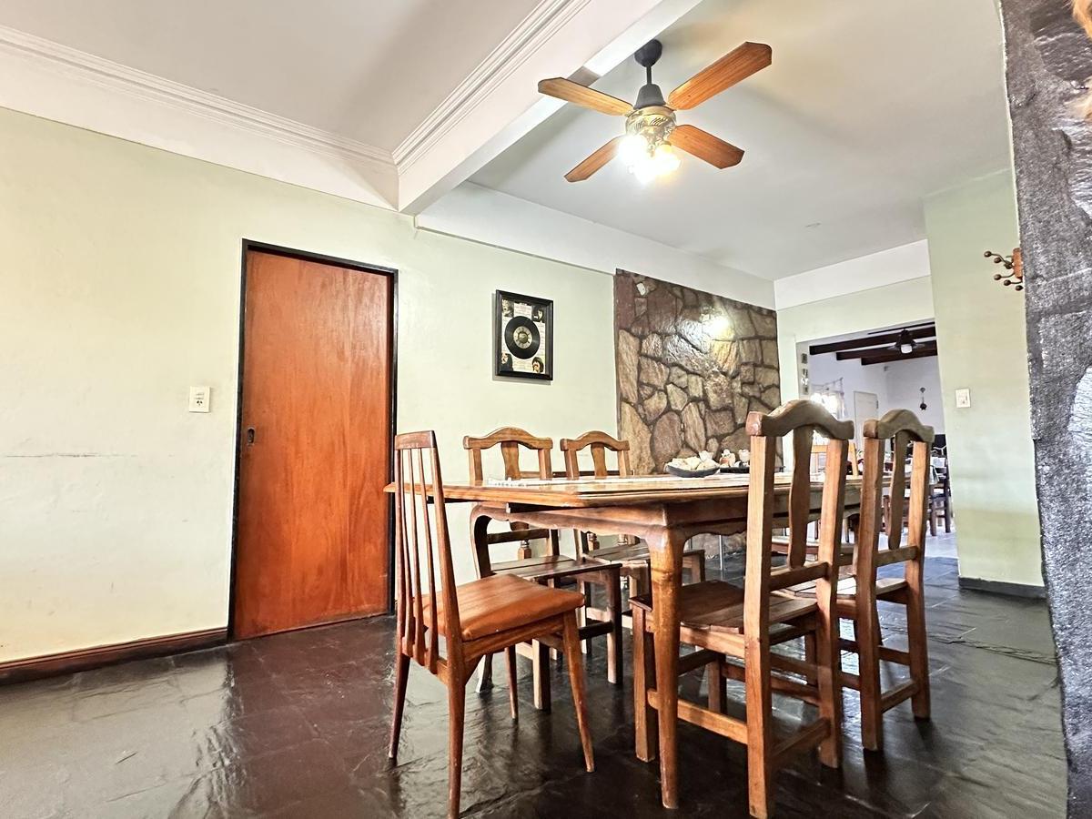 Venta 4 PH Multifamiliar 7 Amb, con Dos Locales, San Isidro 3