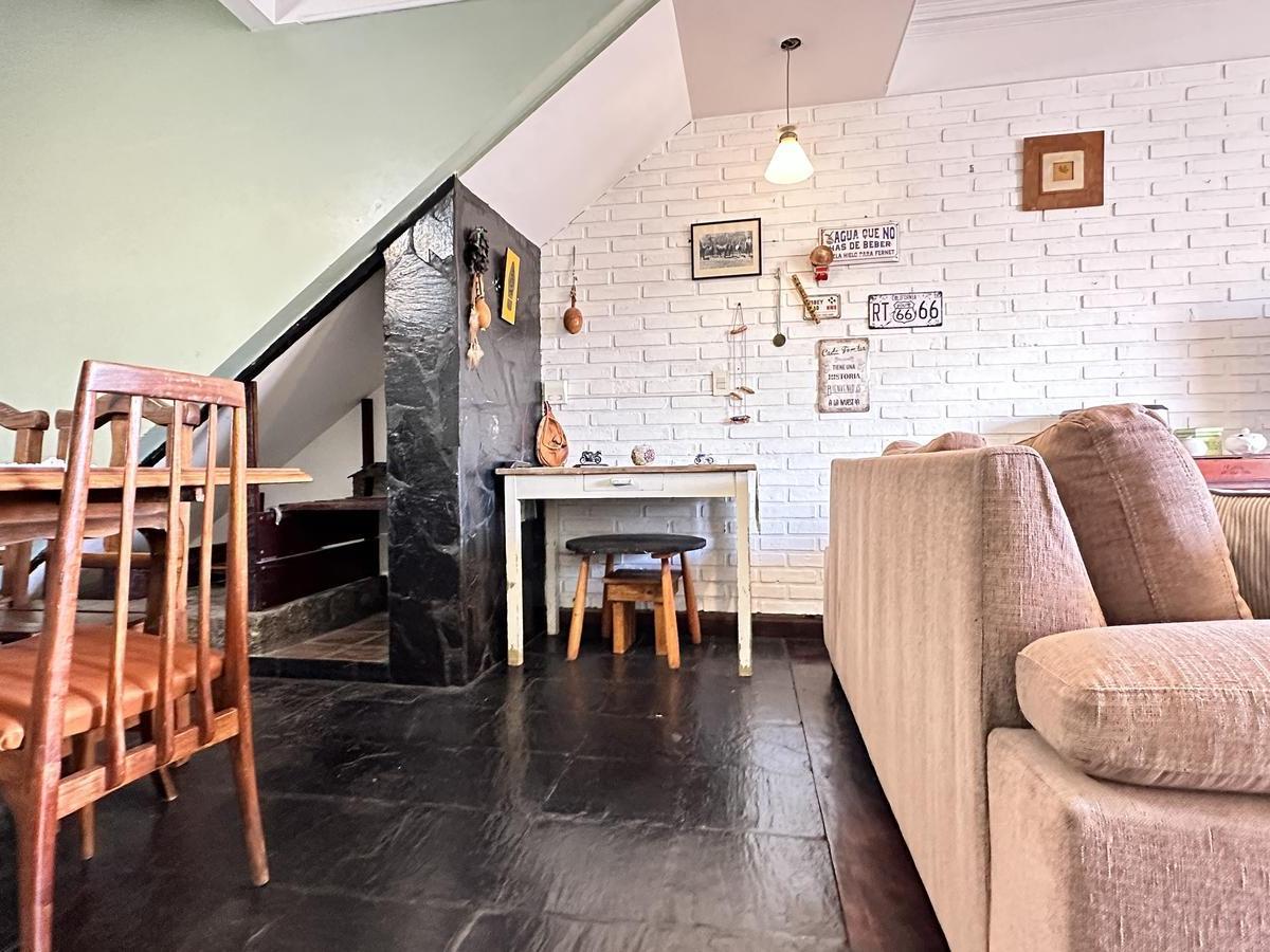 Venta 4 PH Multifamiliar 7 Amb, con Dos Locales, San Isidro 2