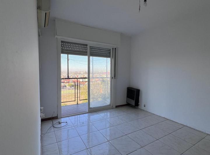 Venta departamento 3 ambientes con Balcón y comedor diario luminoso Parque chacabuco 5