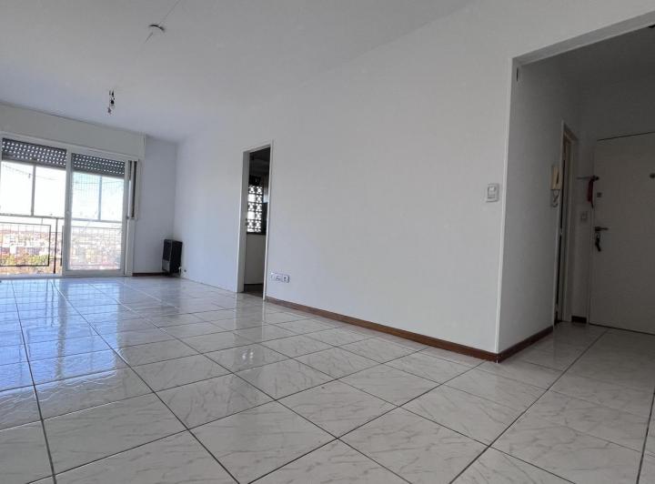 Venta departamento 3 ambientes con Balcón y comedor diario luminoso Parque chacabuco 4